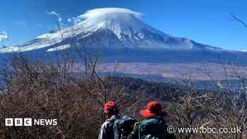 Japan to charge rescue fee on Mount Fuji during off season