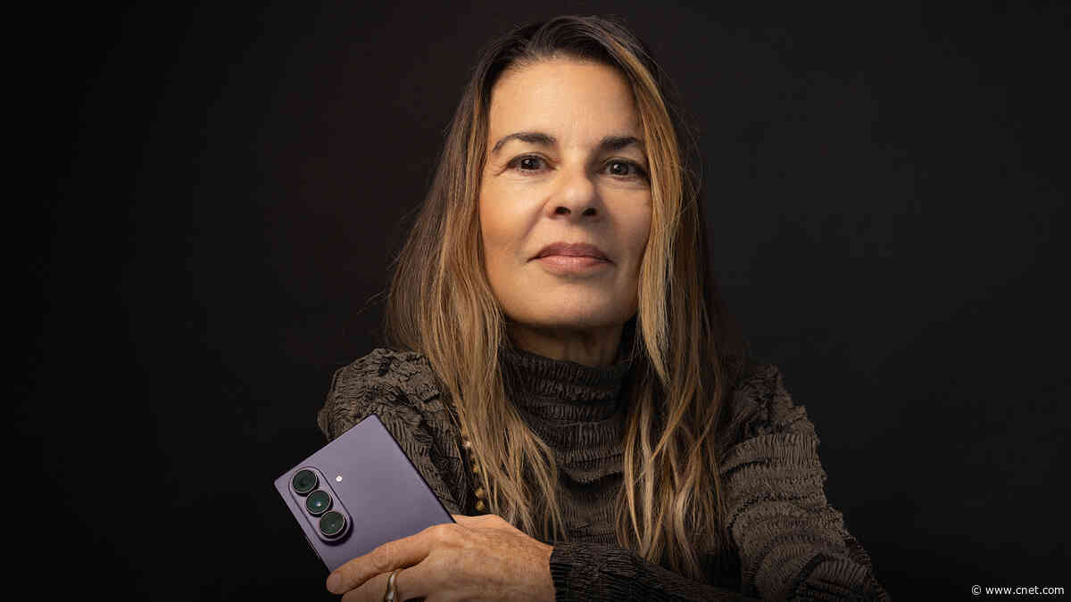 Samsung Goes to Couples Therapy to Unpack iPhone-to-Android Tension