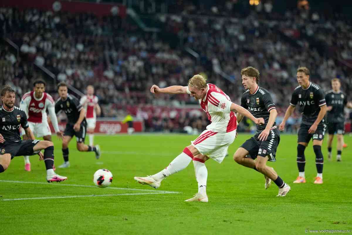 Ochtendkranten zien één uitblinker tijdens Ajax-zege: 'Stilist, artiest, tovenaar'