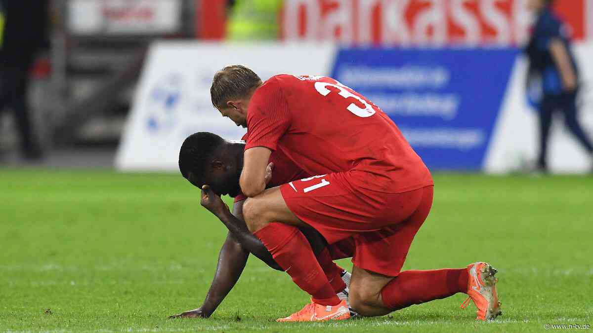 Berührende Szene nach Abpfiff: "Total dramatisch" - Dennis Duah erzielt denkbar bittersten Siegtreffer und weint