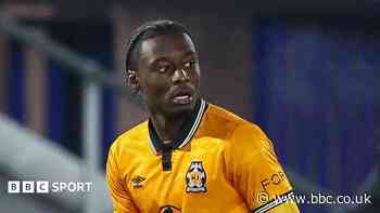Barnsley sign defender Okedina on one-year deal