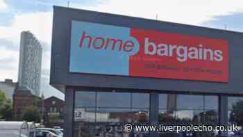 'Wrap yourself in warmth' this autumn with £15 Home Bargains 'cosy' item