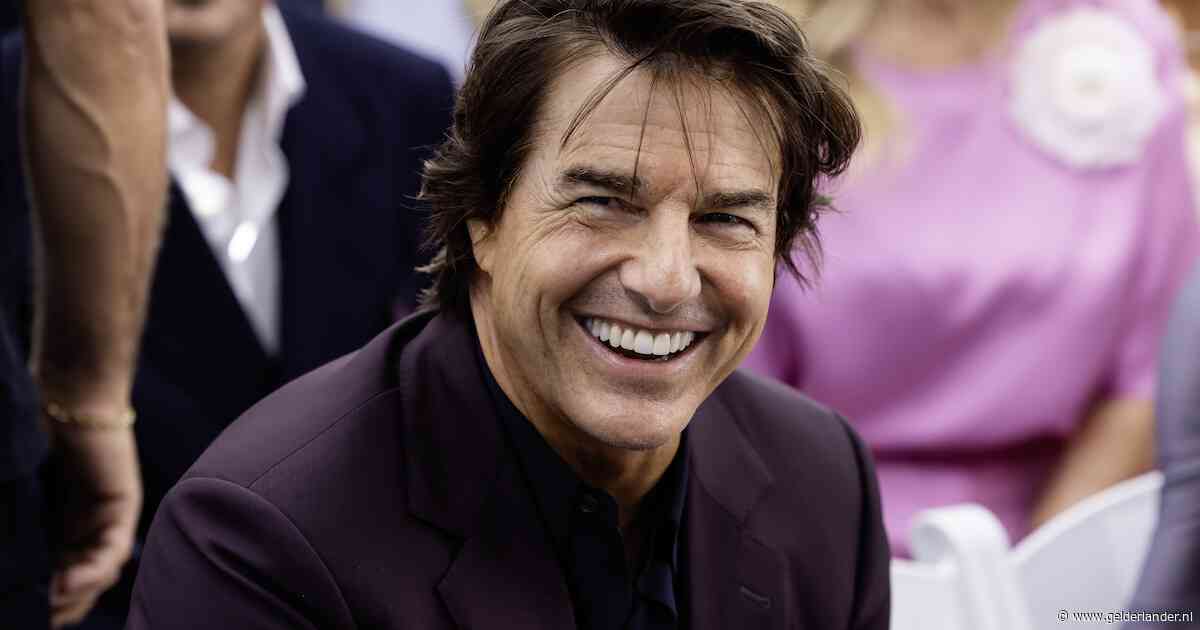 Tom Cruise (64) verrast met coverfoto waarop hij met bijna ontbloot bovenlijf staat