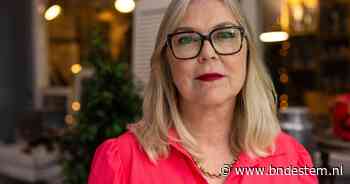 Van Toorenburg wil hard optreden tegen vuurwerkgeweld, maar sluit lokale show nog niet uit