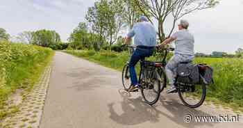 Heemkundekring Erthepe uit Erp neemt fietsers mee naar Coppensmolen in Zeeland