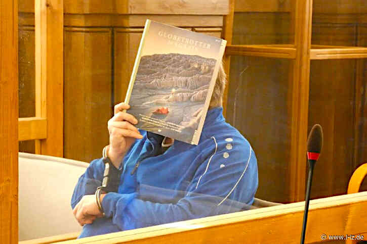 Schwerer Eklat: Strafzuschlag nach Angriff und Morddrohungen im Gerichtssaal