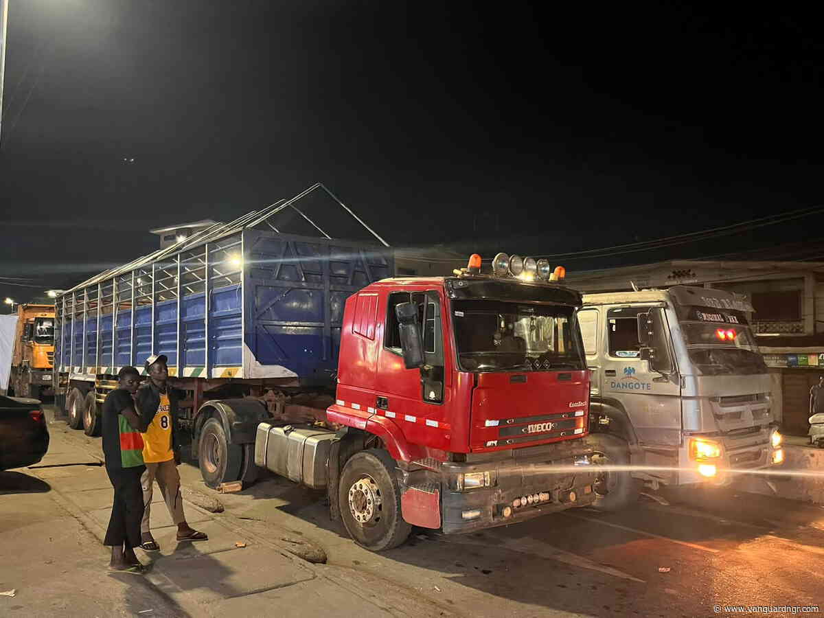 Gridlock on Lagos-Ibadan Expressway traps motorists overnight