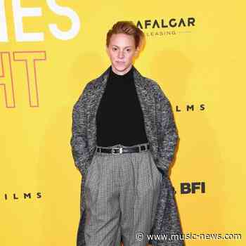 La Roux says a 'nervous breakdown' caused her 10-year disappearance from the spotlight
