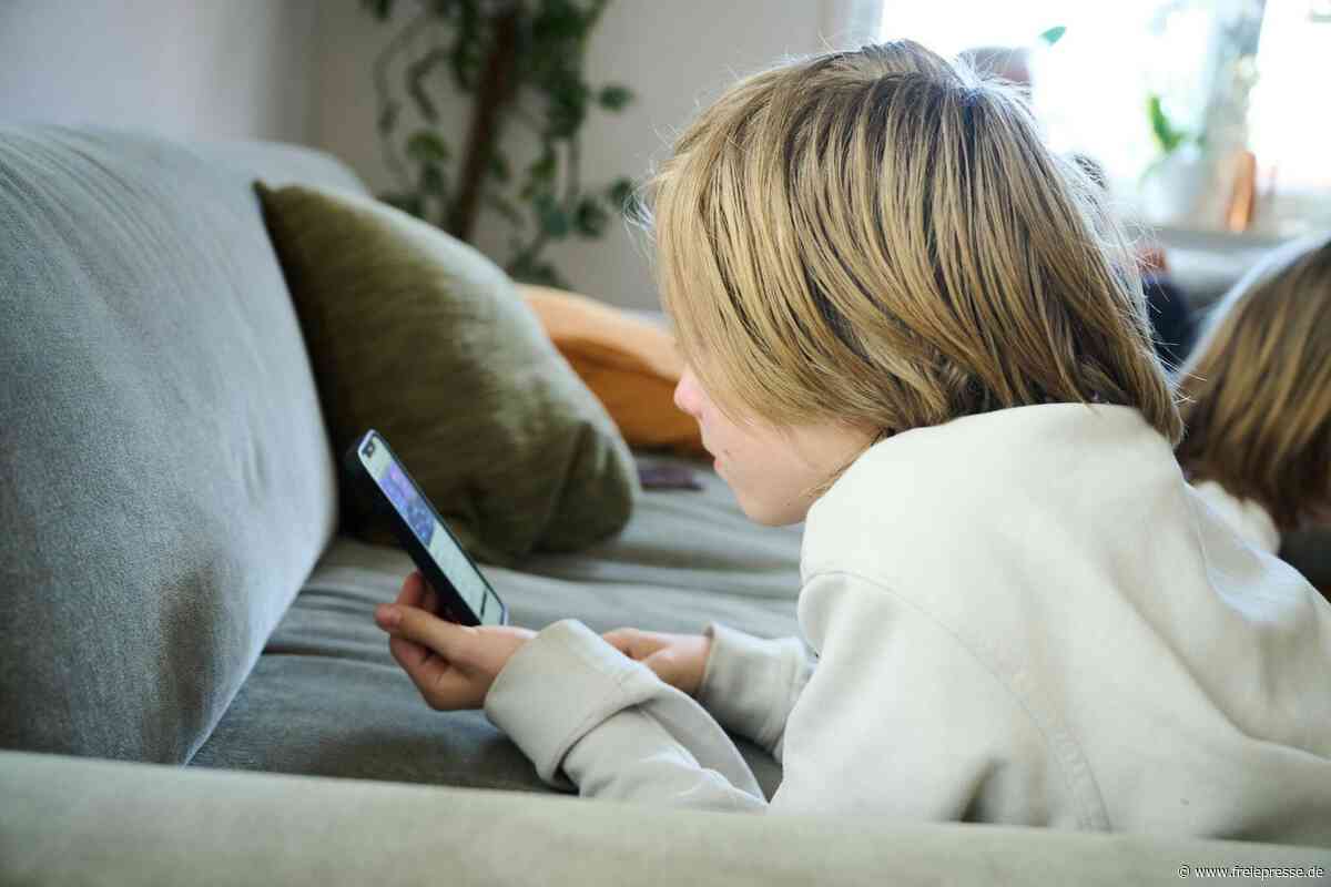 Live-Debatte ab 18 Uhr: Brauchen wir ein gesetzliches Social-Media-Verbot für Kinder und Jugendliche?