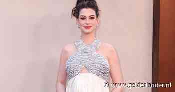 Anne Hathaway is hoogzwanger, maar verrast aan de lopende band met stijlvolle looks