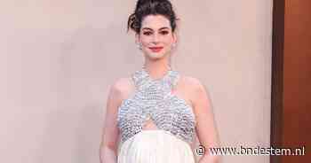 Anne Hathaway is hoogzwanger, maar verrast aan de lopende band met stijlvolle looks