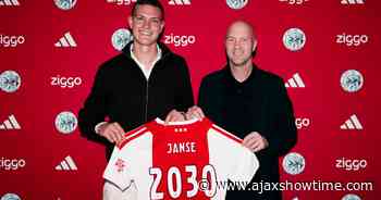 Janse blij met nieuw contract bij Ajax: 'Dat spreekt wel heel veel vertrouwen uit'