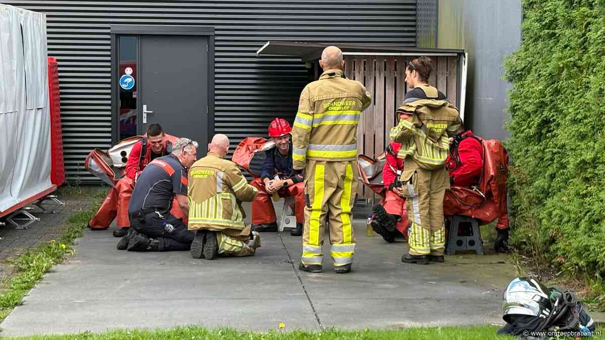 Specialistisch team naar binnen na vrijkomen giftige dampen in Asten