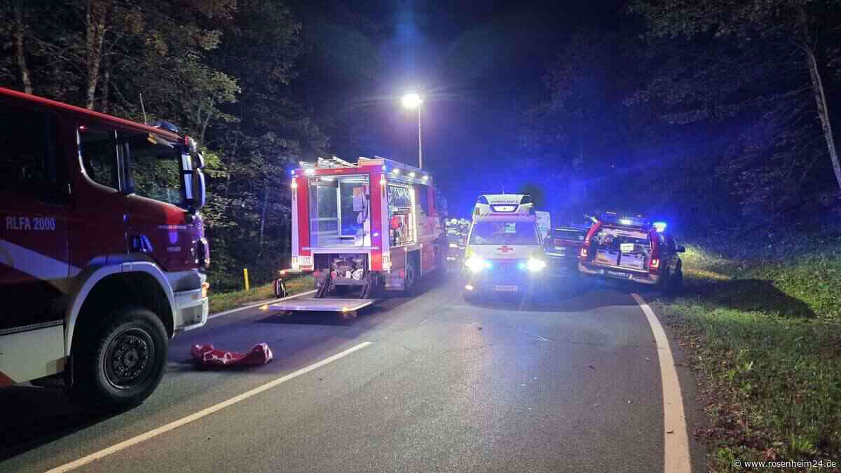 Tragödie auf Passstraße in den Alpen: Lkw erfasst Motorrad – Fahrer (†22) wenig später tot