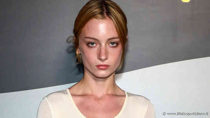 Kai Schreiber, la figlia di Naomi Watts e Liev Schreiber fa la storia: a 17 anni è la prima modella trans a vincere il “Breakthrough Model Of The Year”