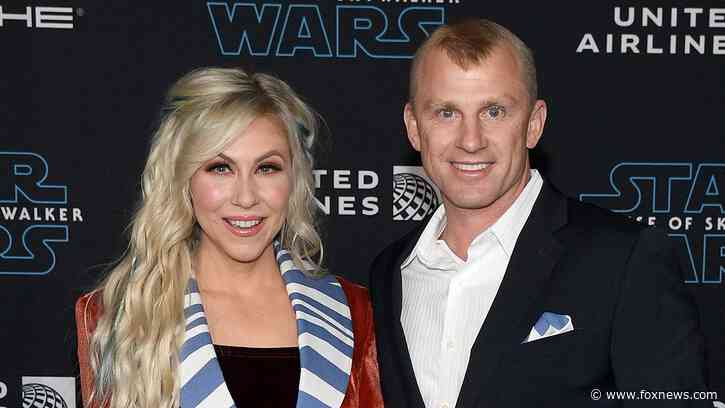 World Series MVP, 'Star Wars' actress share Hallmark-movie love story after over 20 years of marriage