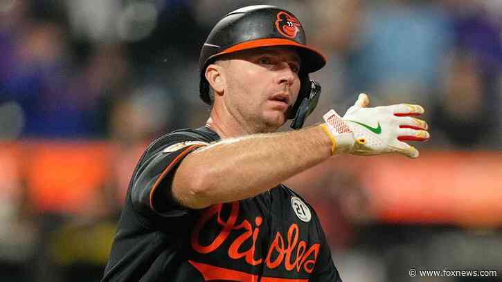 Pete Alonso burns the Mets with game-tying home run as pitcher criticizes fans for giving him curtain call