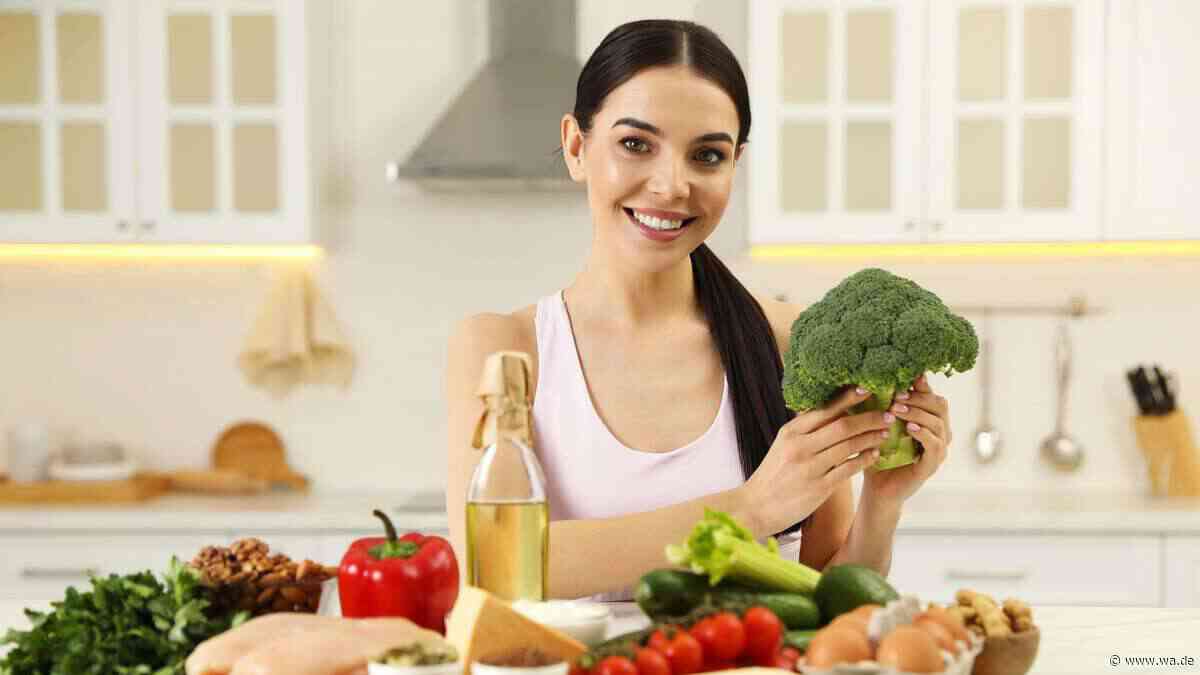 Fleisch statt Spritze: Kann die Keto-Diät beim Abnehmen wirklich mithalten?