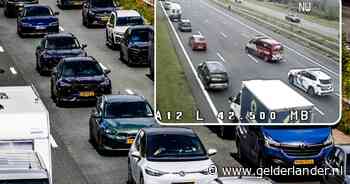 Enorme file na ongeluk op A12: drie uur vertraging, Rijkswaterstaat adviseert om reis uit te stellen