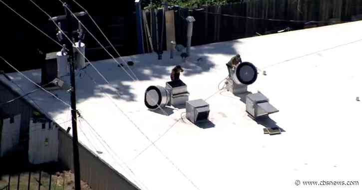 Man identified after body found stuck in vent at Atlanta soul food restaurant