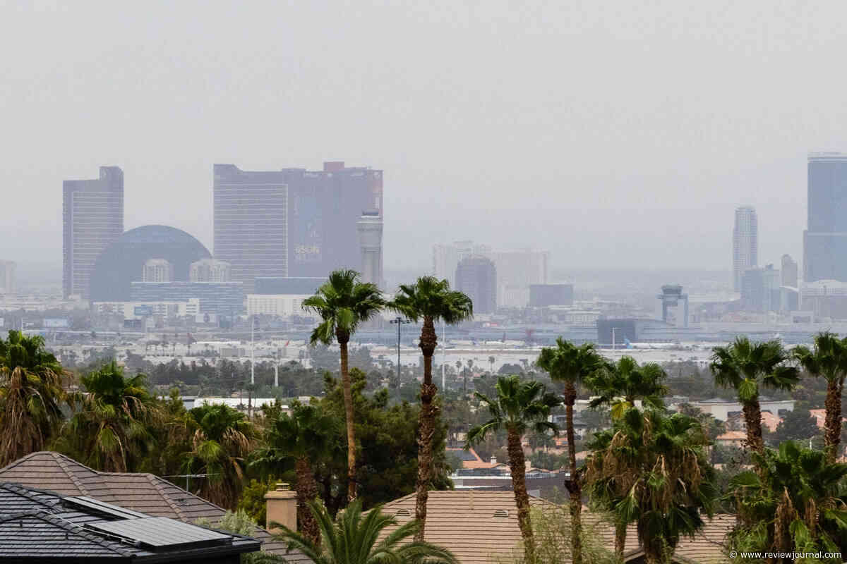 Wildfire smoke from Mexico triggers smoke advisory for Clark County