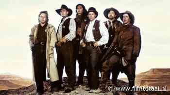 Charlie Sheen, Kiefer Sutherland, Emilio Estevez en meer sterren uit deze westernklassieker na 38 jaar weer samen