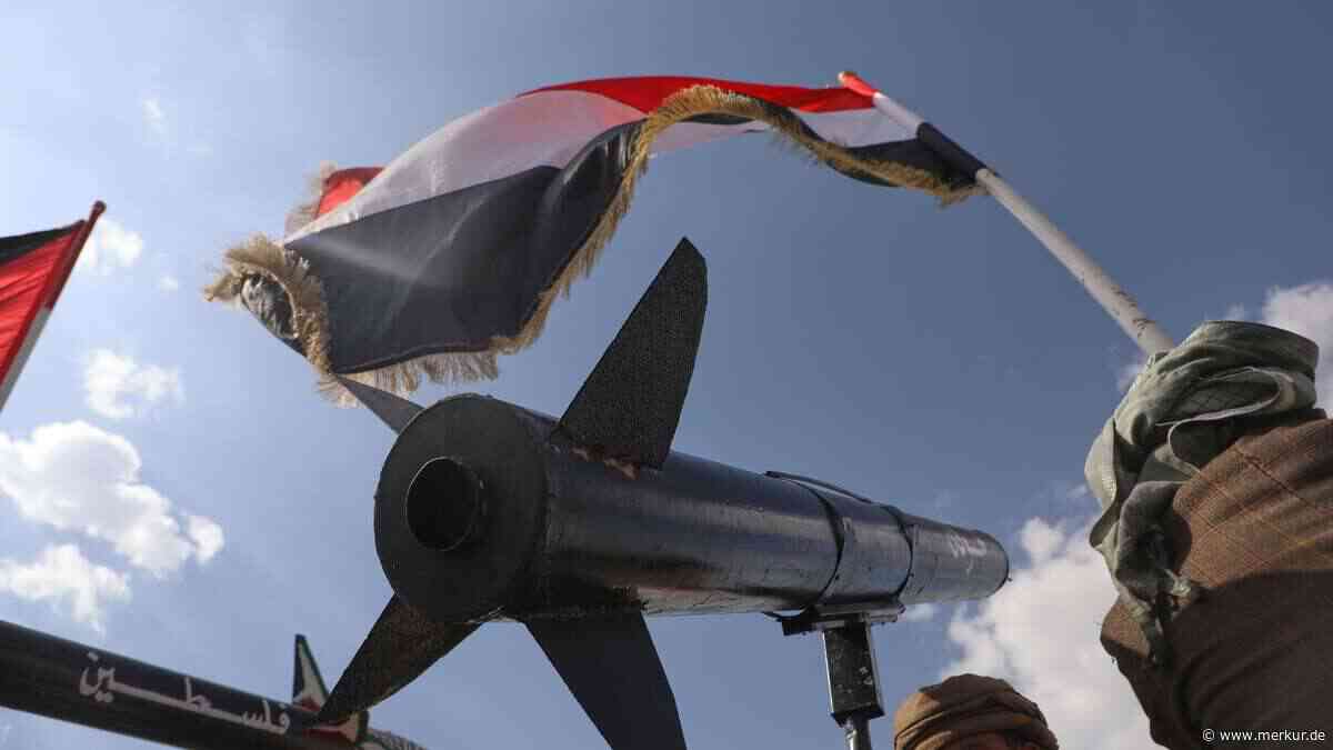 Angriff auf heilige Stadt: Huthis schießen F-15 ab und bringen Nahost-Konflikt auf neue Stufe