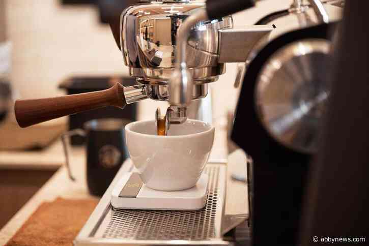 B.C. restaurants squeezed by rising costs: Report
