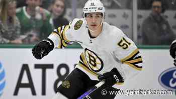 Bruins sign Matt Poitras to one-year extension