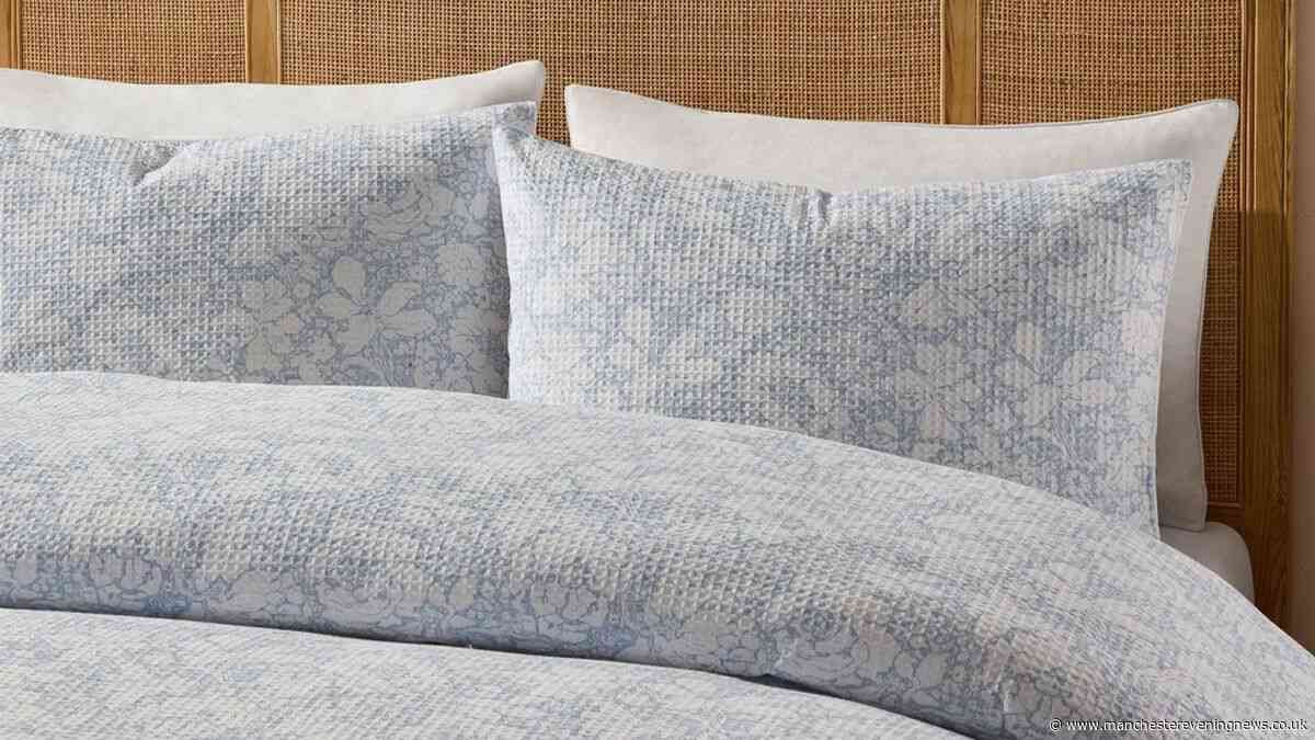 Dusk reduces 'beautiful' French cottagecore bedding set from £50 to £20
