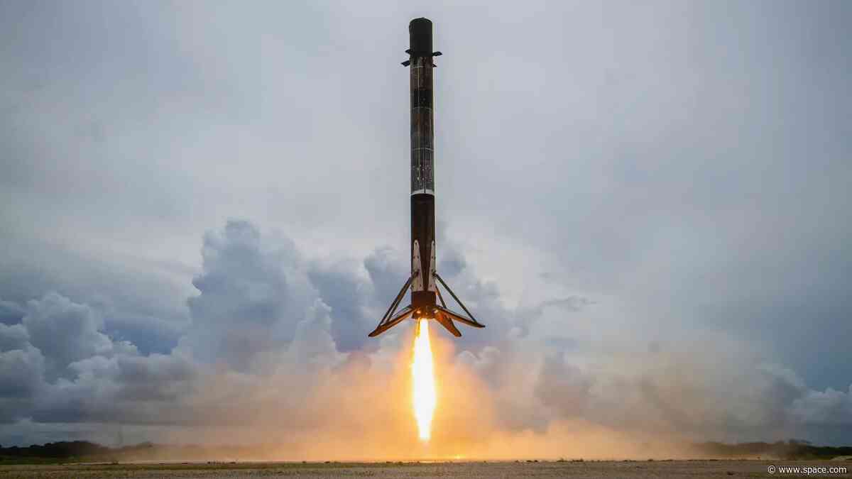 SpaceX Falcon 9 rocket-landing team gets 1st-ever Neil Armstrong Space Prize