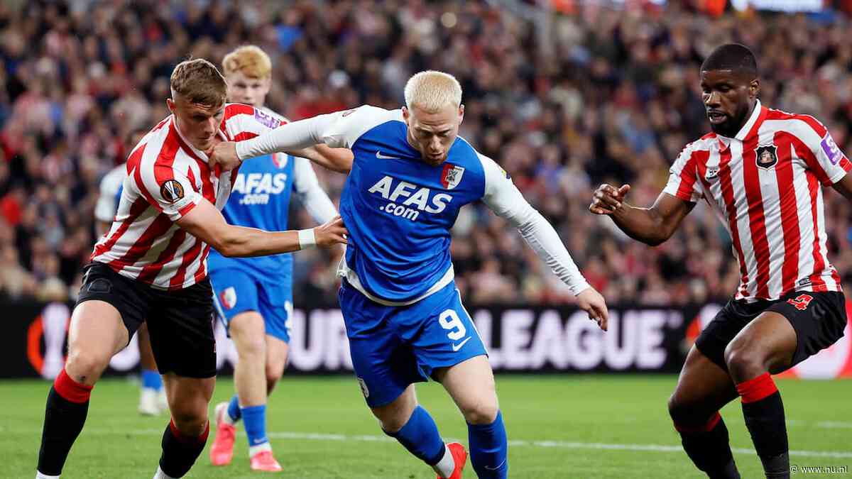 AZ start Europa League-seizoen met nederlaag bij Sunderland en uitblinker Roefs