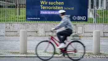 Trams in Tarnfarben, diverse Terroristen, Geheimagenten: Deutschland macht Werbung für den Ernstfall