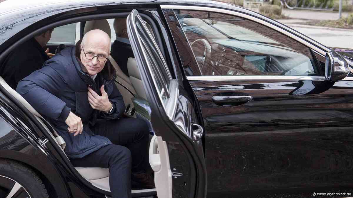 Dienstwagen: Rot-grüne Senatoren tauschen E-Autos gegen klimaschädliche Hybride
