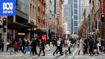 Australia's population grows by more than 390,000 people in 12 months