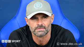 Warne 'not worrying about job' after winless start