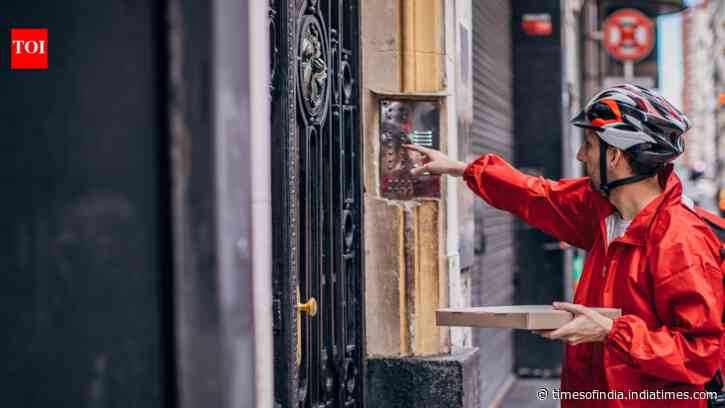 Viral Story Of Everyday Kindness: Customer books ₹4,000 flight; delivery partner reaches mother in time