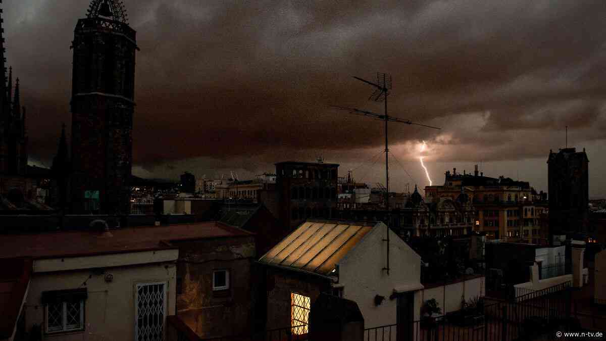 Von Bach mitgerissen: Mann stirbt bei starkem Unwetter in Spanien