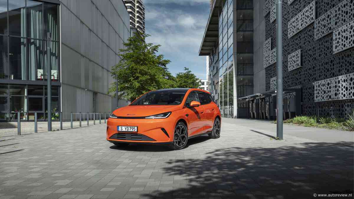 TEST - Is er iemand die de goedkoopste plug-in hybride van Nederland durft te kopen?