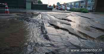 Straat in Apeldoorn staat blank na breuk in waterleiding