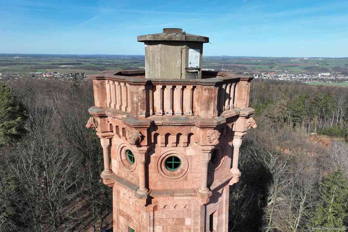 Stadt saniert Aussichtsturm auf Rochlitzer Berg