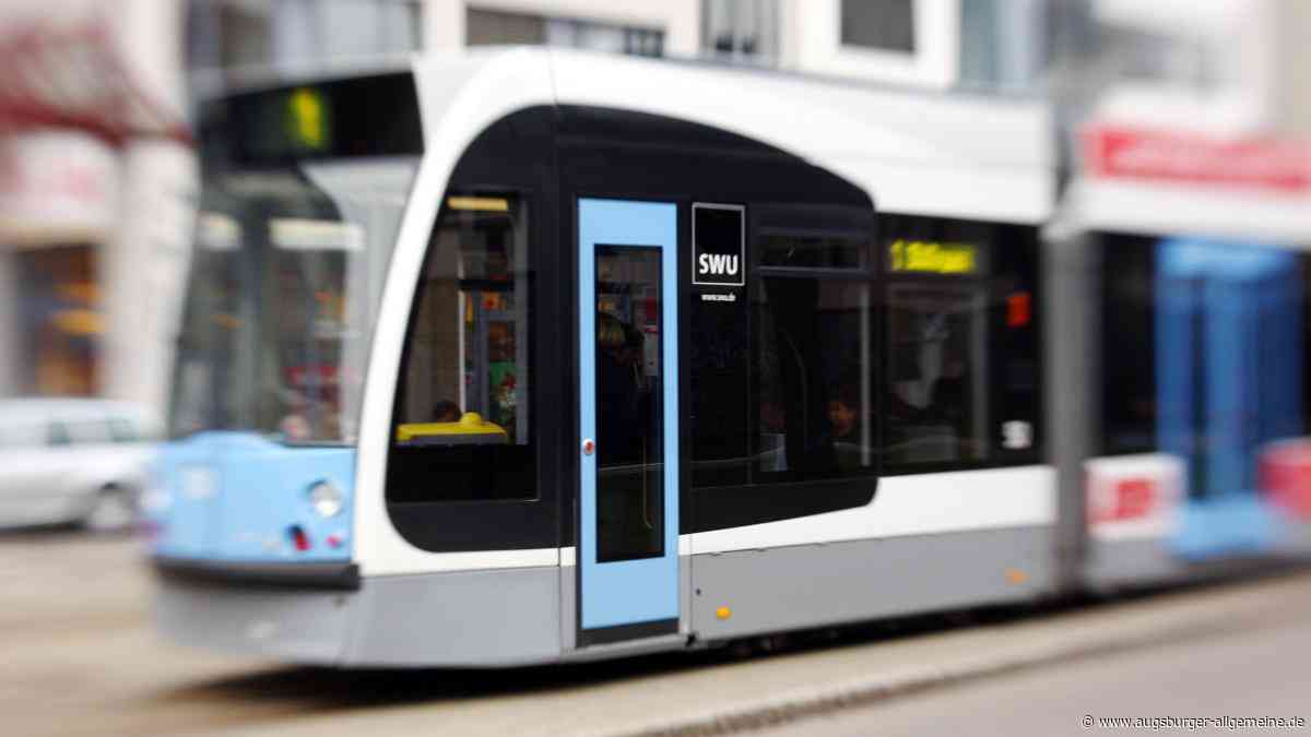 Autofahrerin flüchtet nach Unfall mit Straßenbahn am Kuhberg