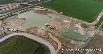 Deel van A15 wordt gemaakt in een speciale ‘waterplas’ van 1,8 kilometer (de grootste in de wereld) die nu verrijst naast de A12