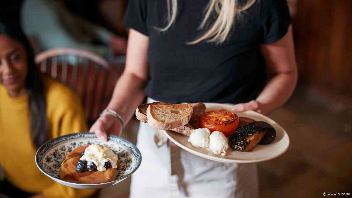 Gewerkschaft sieht Ziel verfehlt: Studie: Gastronomie-Steuersenkung kommt bei Gästen nicht an