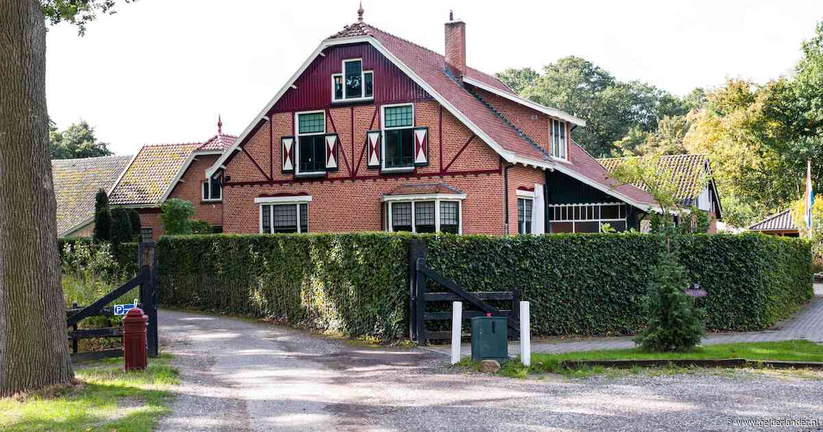 Twee dagen nadat Jelle de boerderij terugkocht, stond de politie op de stoep: ‘Dit bedenk je toch niet’