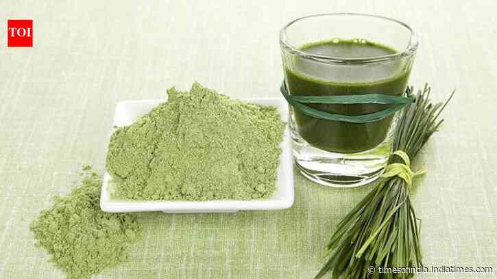 Wheatgrass powder: Potential benefits, how to use it and what you should know before adding it to your diet