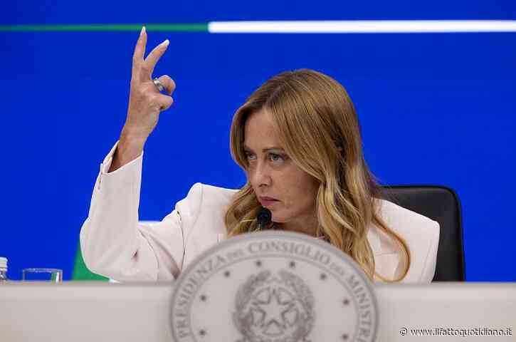 Togliere la tassa e non dire come. L’idea che si può governare giocando a mosca cieca