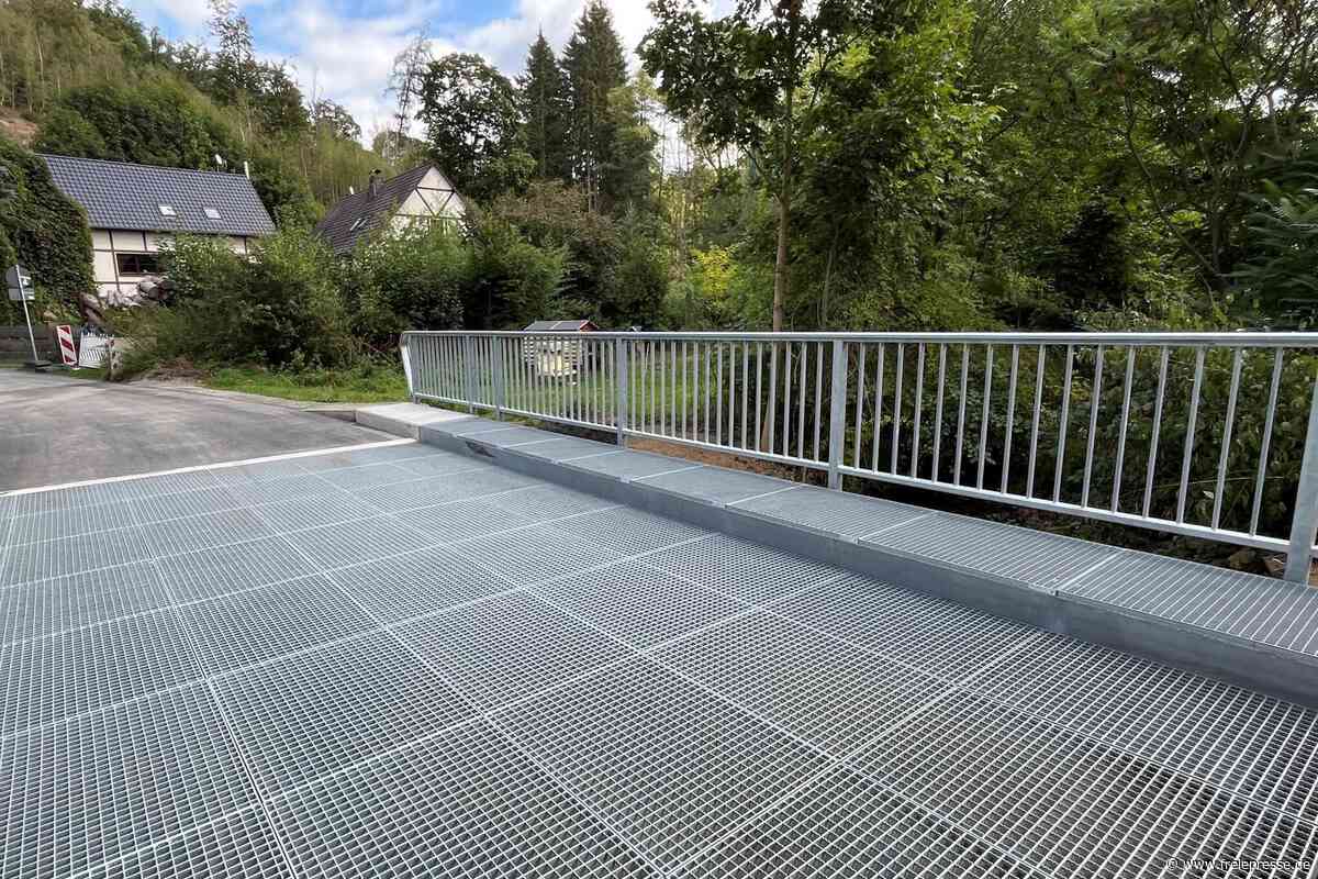 Stahlgitter-Konstruktion: Neue Brücke im Vogtland fertig