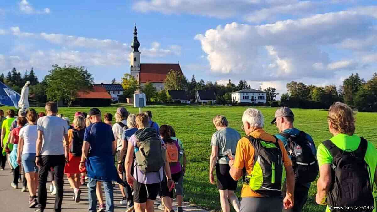 117 Pilger wandern von Teisendorf zur Schwarzen Madonna nach Altötting