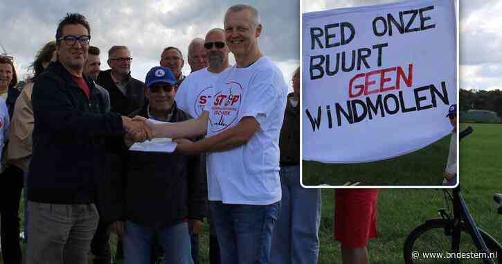 Buurtcomité overhandigt 1.202 handtekeningen tegen windturbine van bijna 200 meter aan Schriek in Essen: burgemeester zet laatste handtekening
